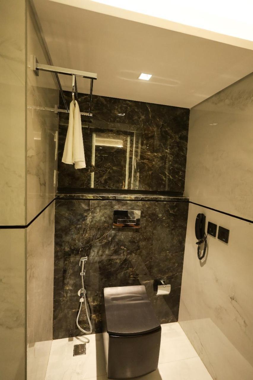 Hotel Noah Spire Agartala Extérieur photo